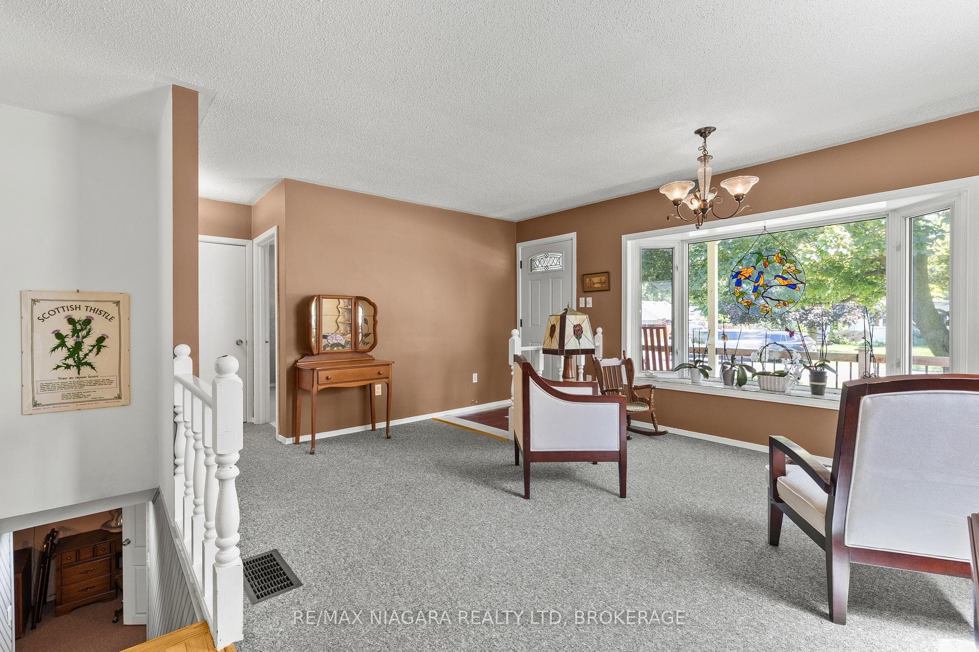 7931 Watson Street photo 5