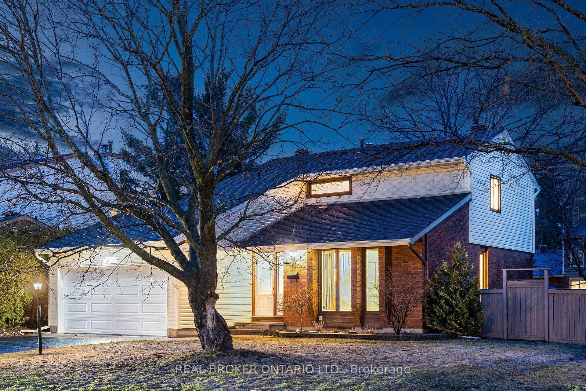 11 Melville Drive photo 1