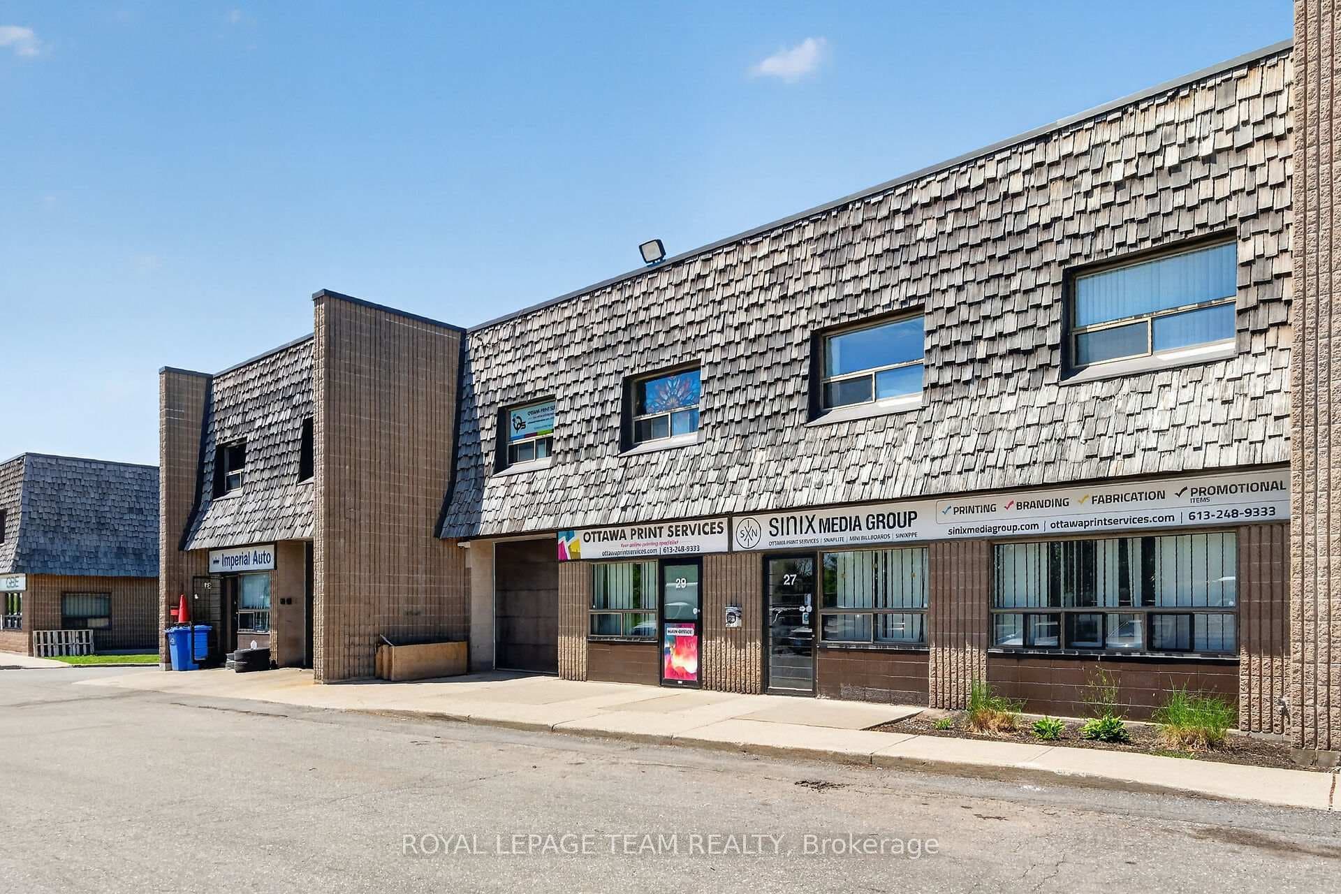 2100 Thurston Drive Unit 27&29 photo 2