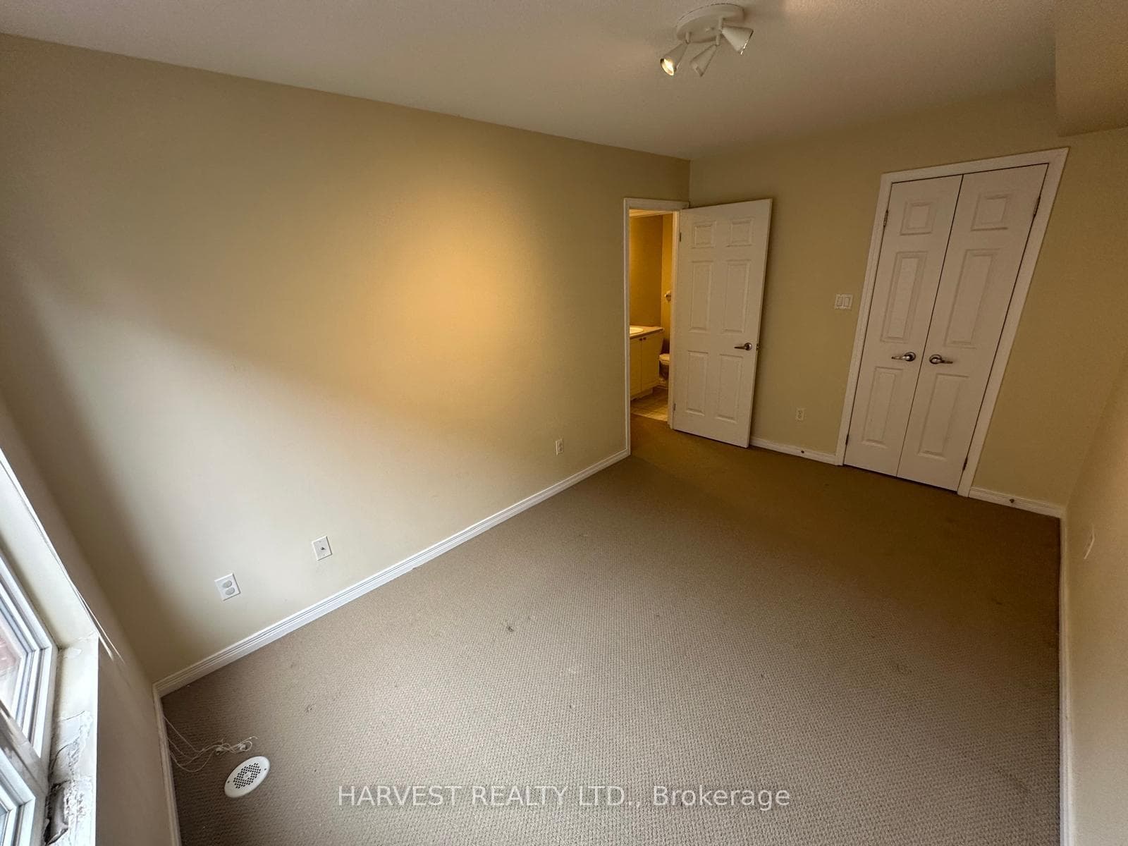 11 Ruttan Street Unit 125 photo 14