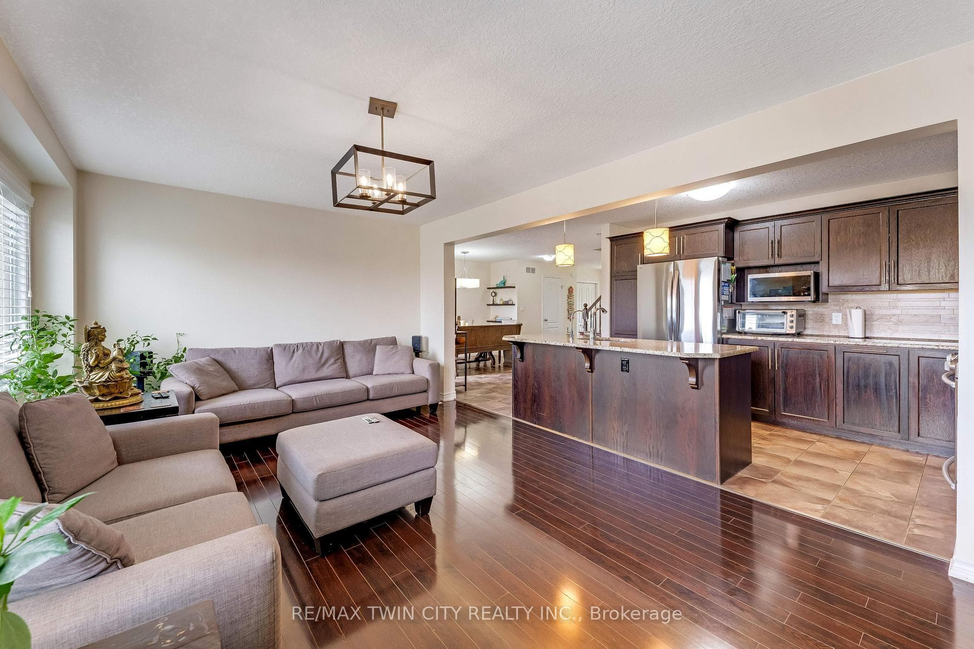 109 ROBERT SIMONE Way photo 9