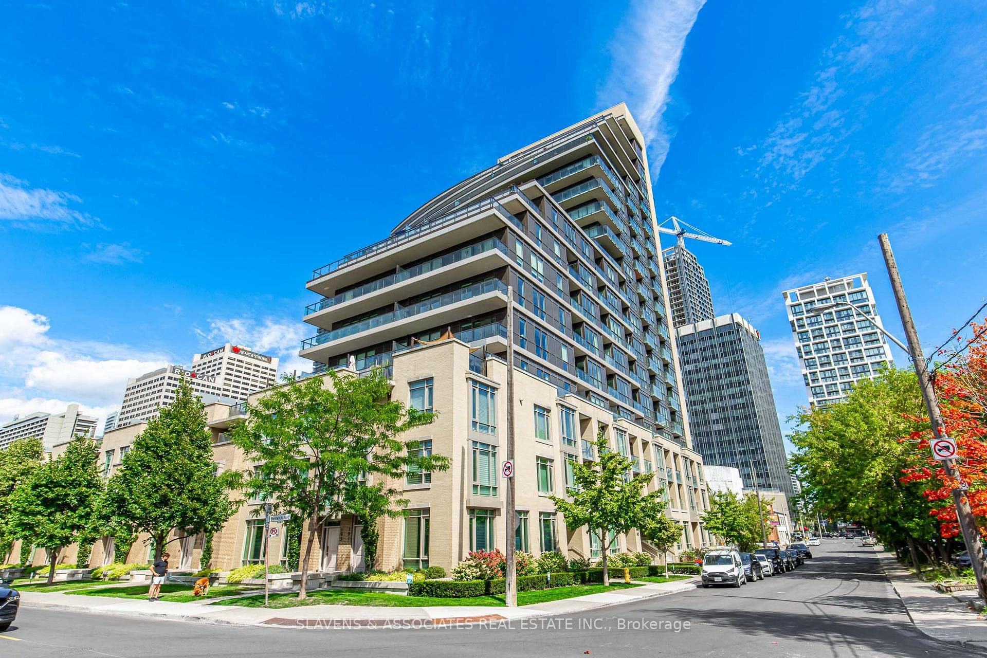 60 Berwick Avenue Unit LPH01 photo 1