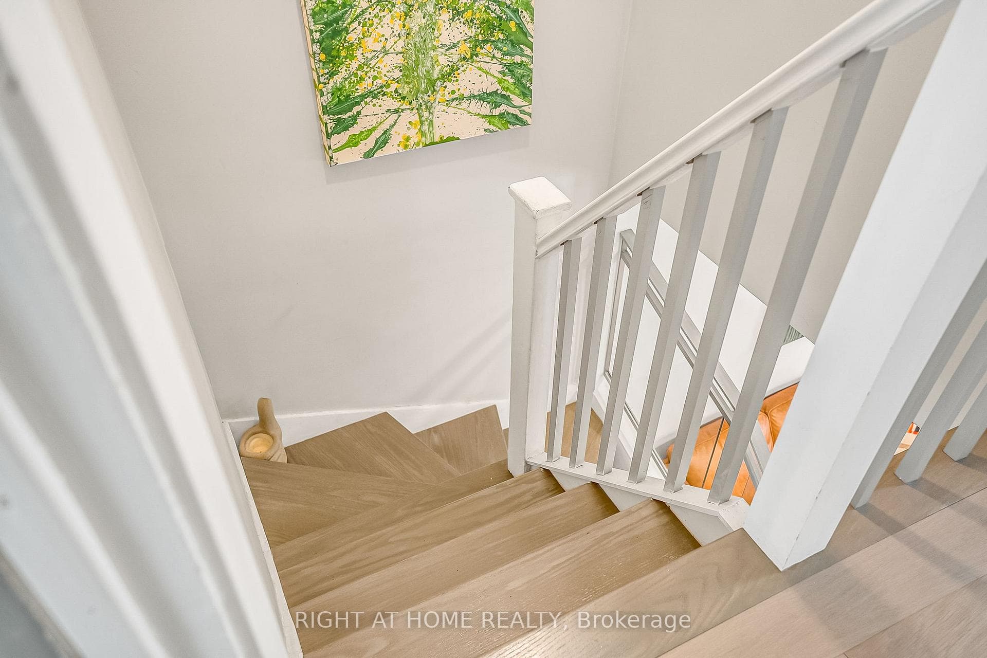 76 Arlington Avenue photo 18