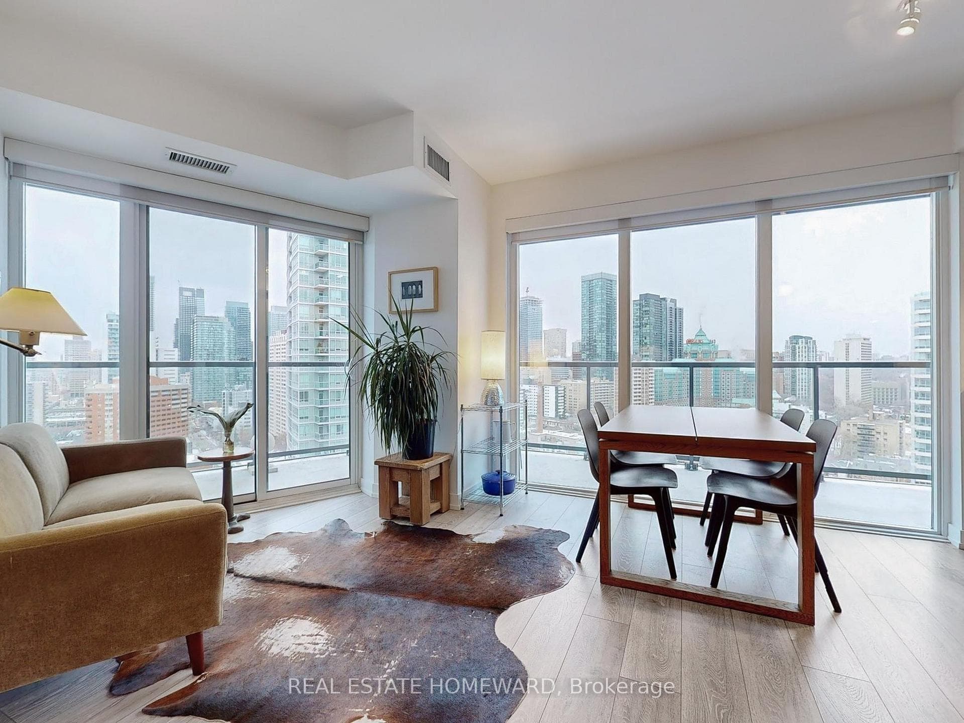 Stunning sunsets from any room (blinds Included).