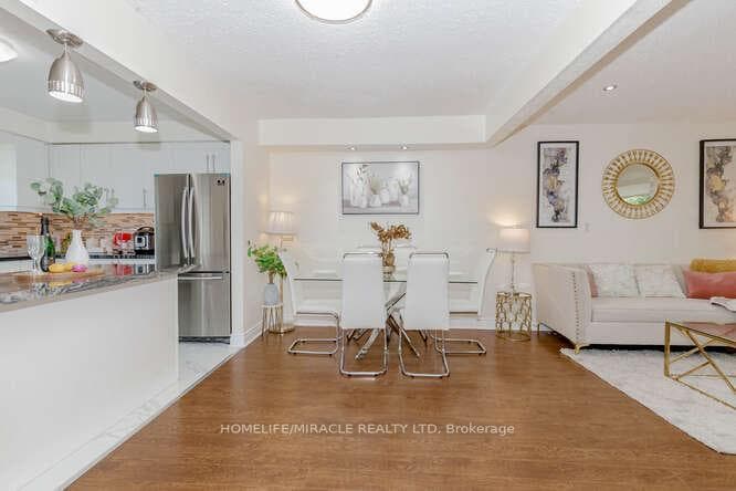 2779 Gananoque Drive Unit 109 photo 7