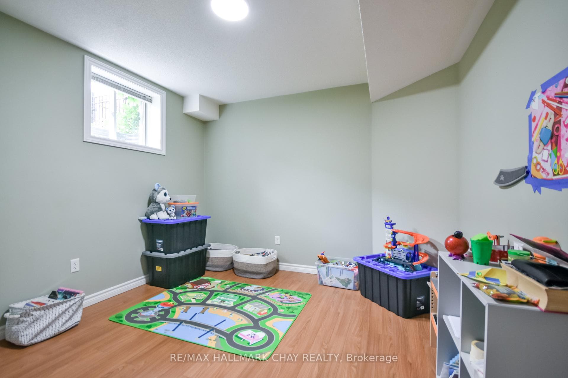 1 Hawkins Drive photo 38