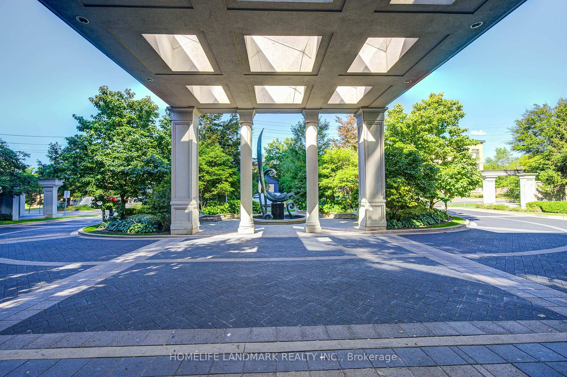 15 Greenview Avenue Unit 1011 photo 4