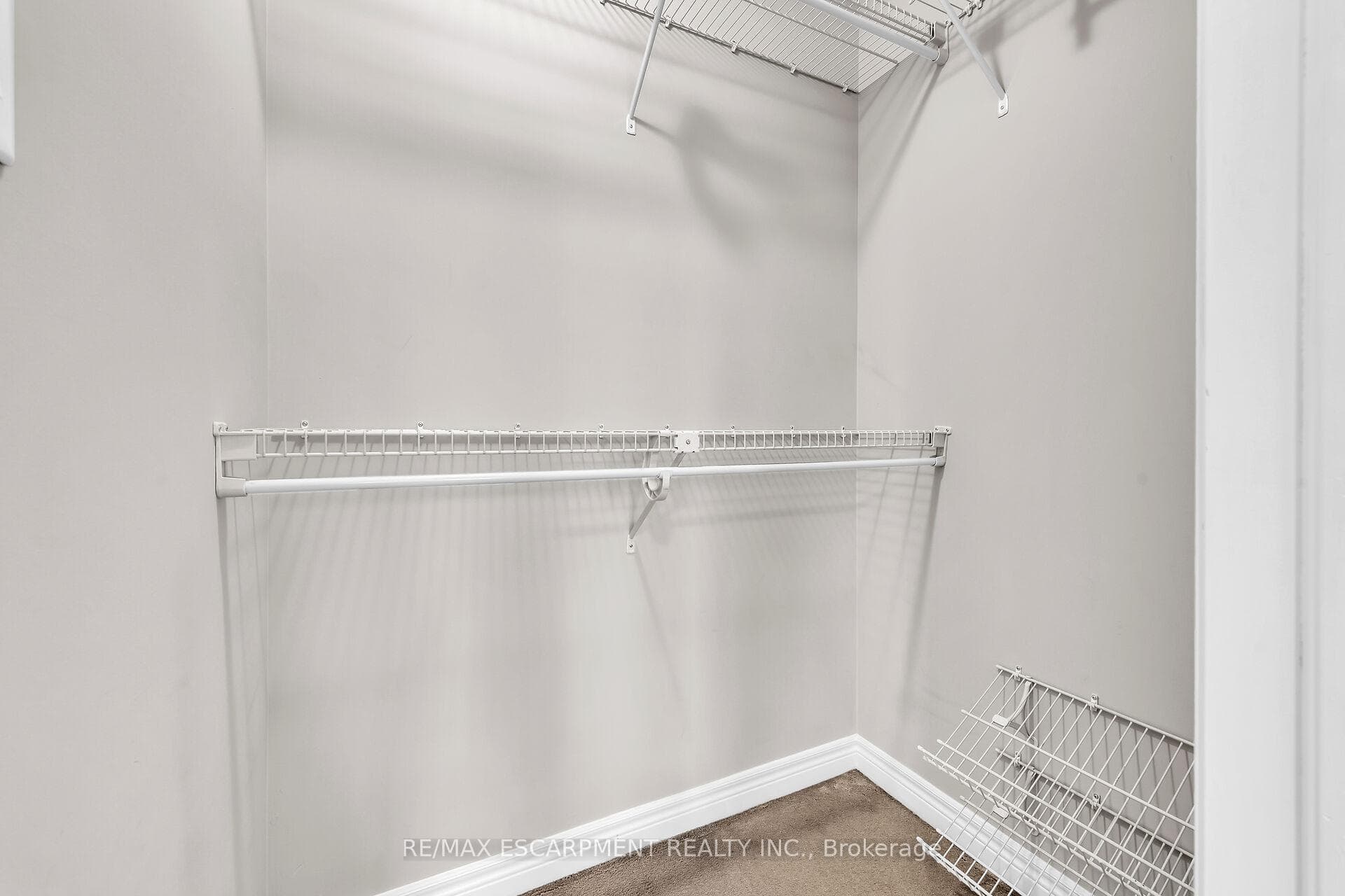 43 Viking Drive photo 20