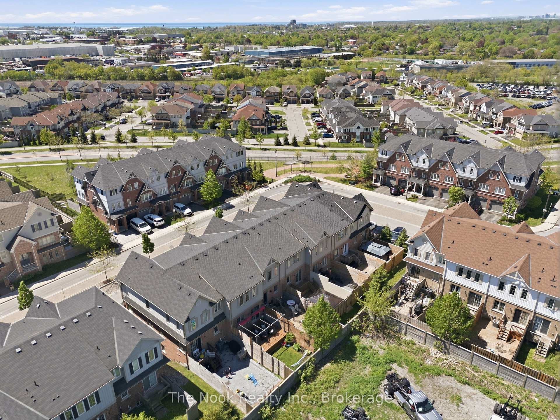 75 Magpie Way photo 44