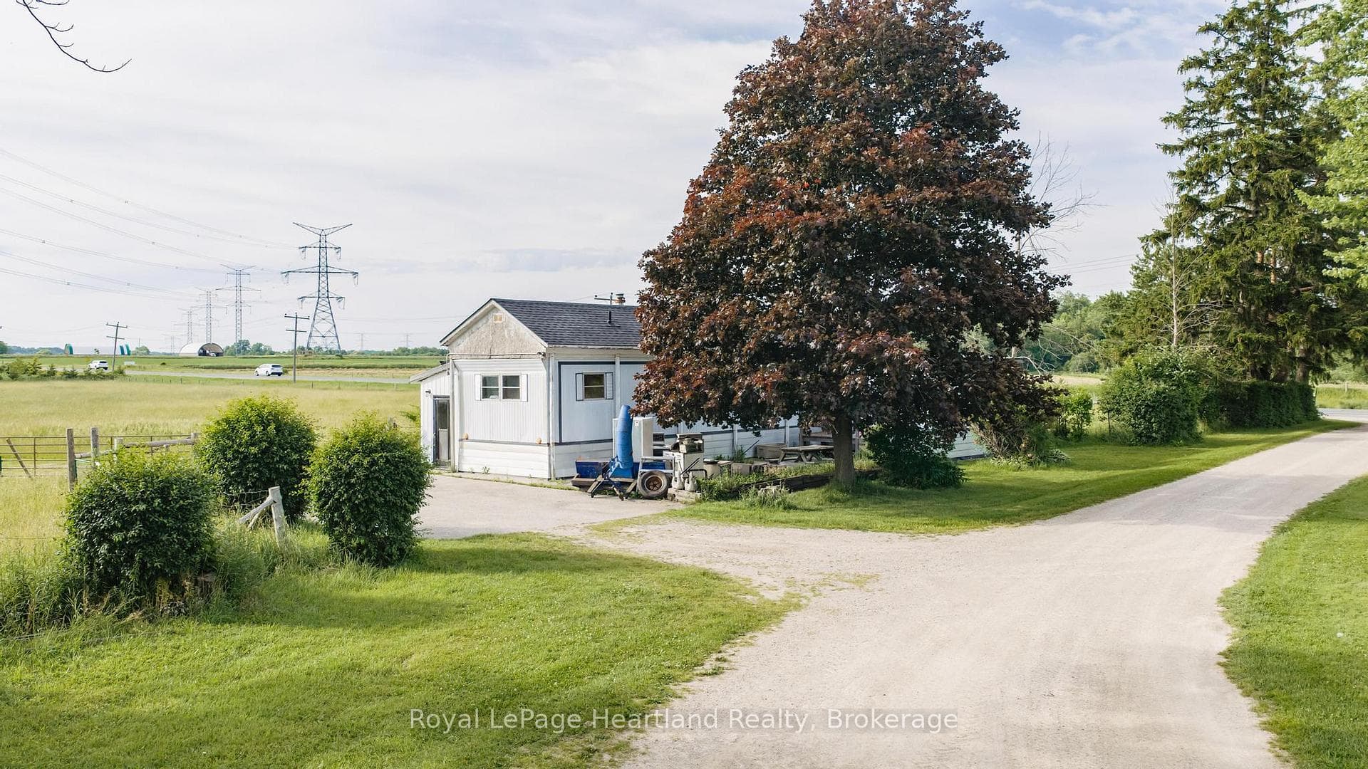 36011 Huron Road photo 16