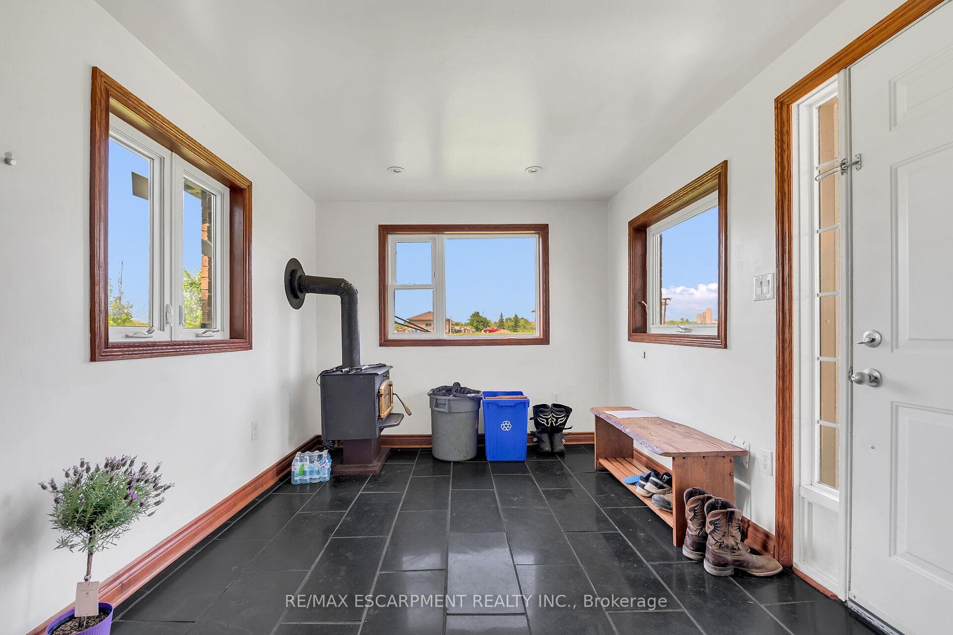 617 Eighth Road photo 26