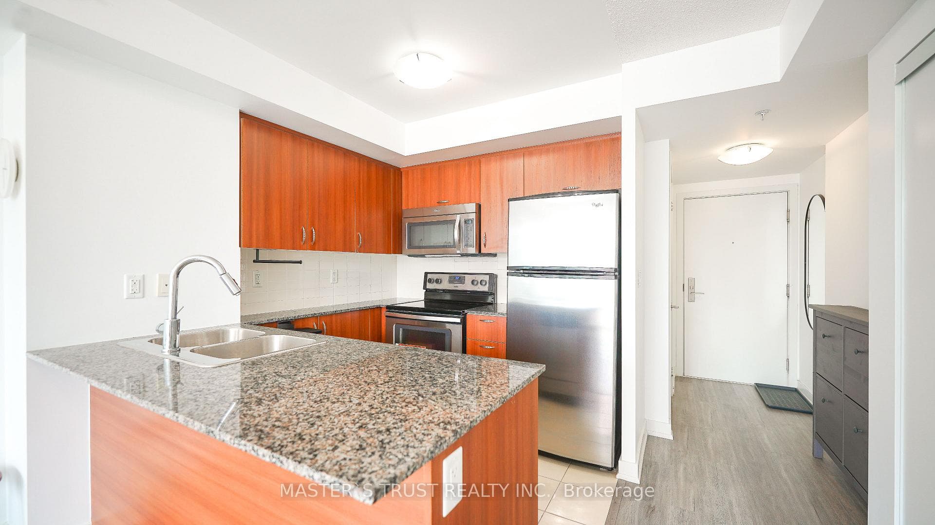 5740 Yonge Street Unit 501 photo 11