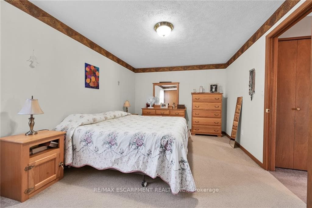9 Kerr Street photo 17