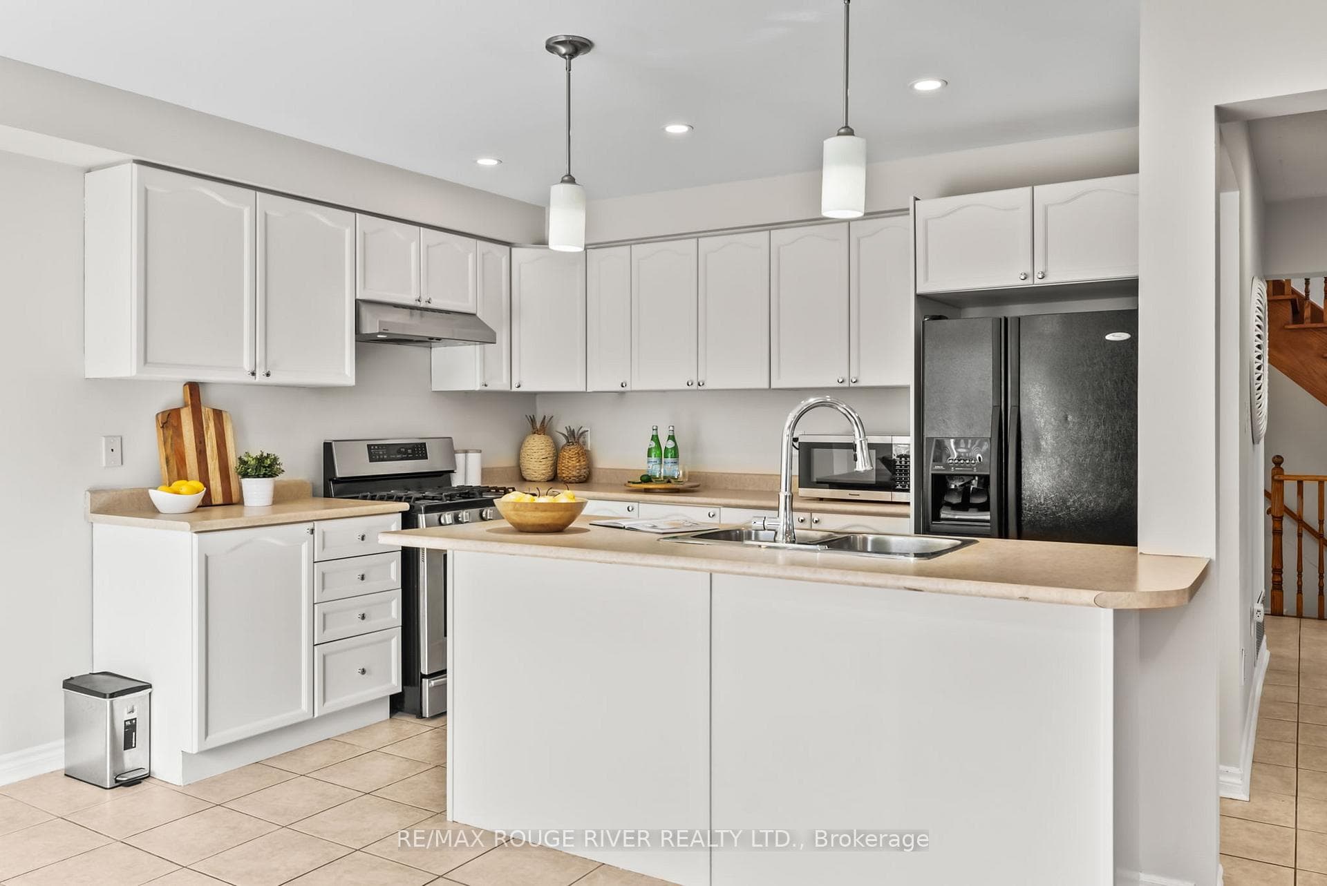 225 Millburn Drive photo 6