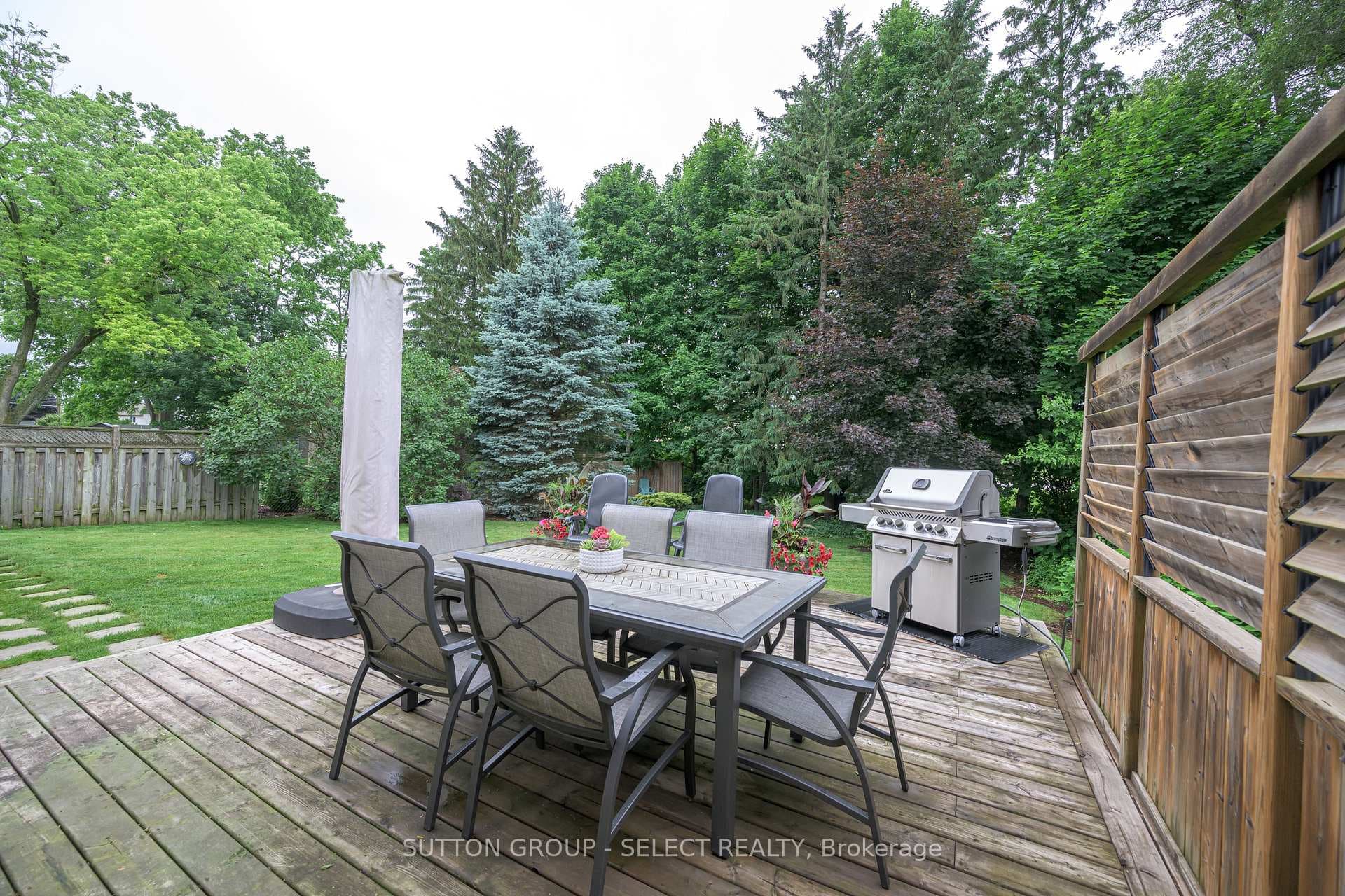 643 Dunboyne Crescent photo 5
