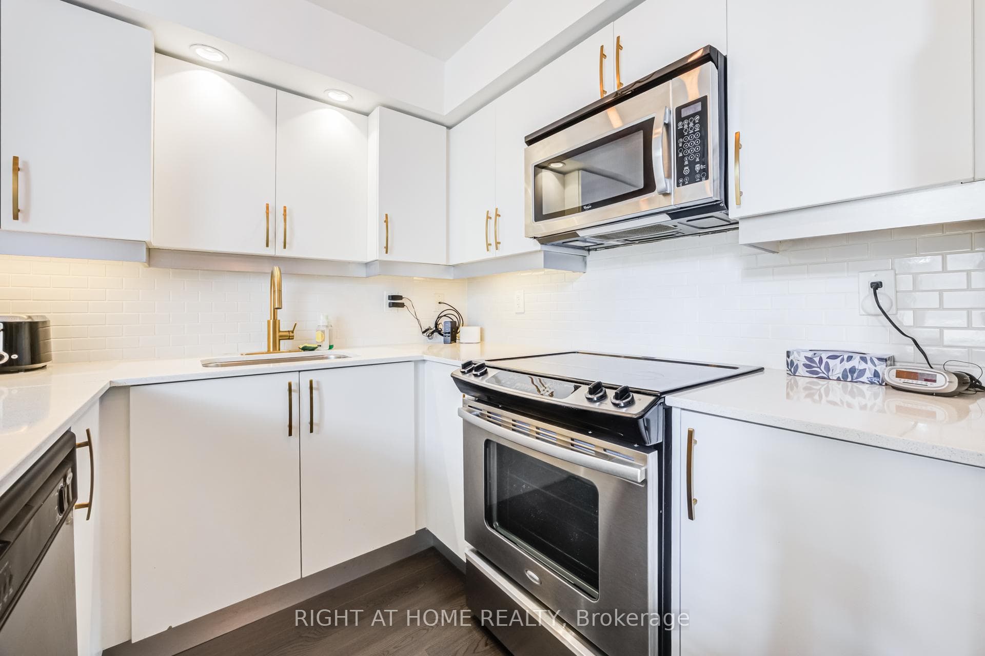 6 Pirandello Street Unit TH5 photo 11