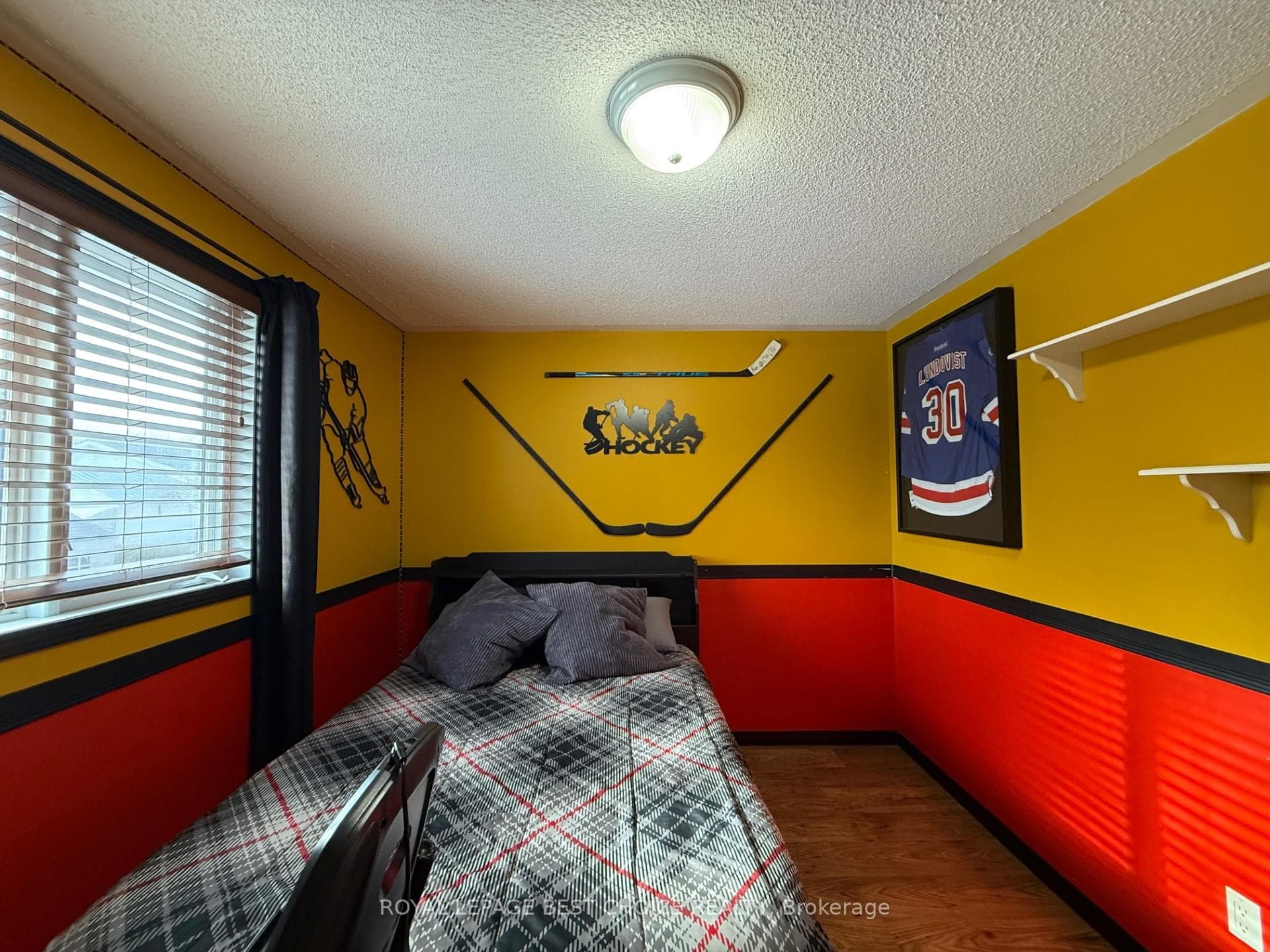 434 Bateson Street photo 20
