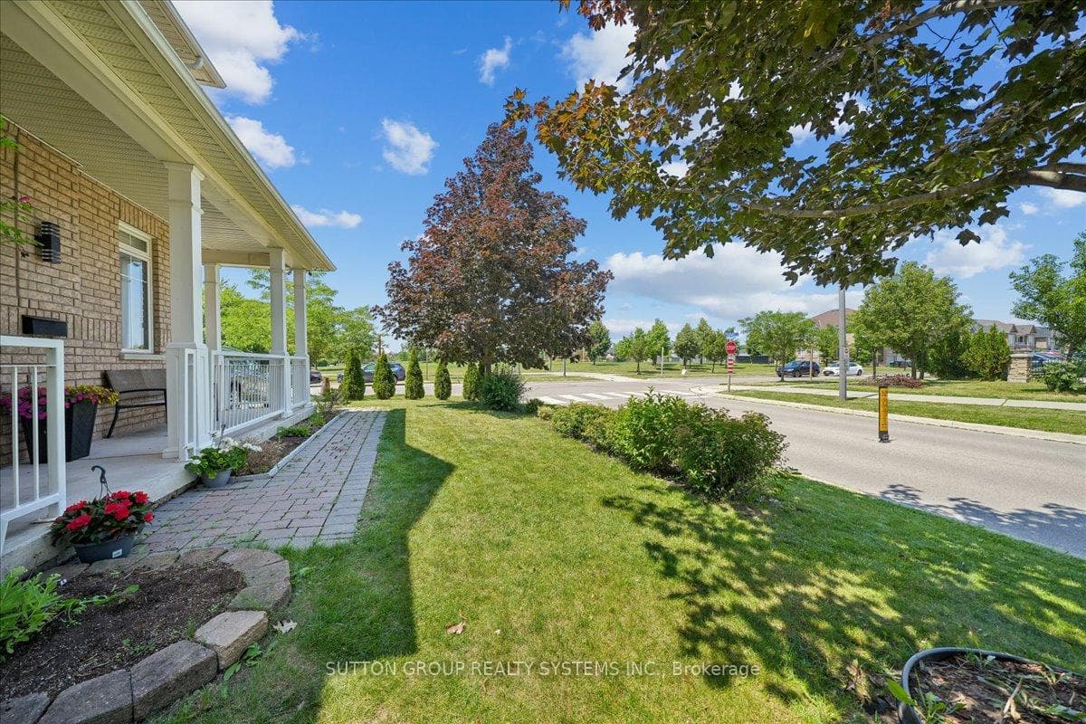 3348 Sunlight Street photo 41