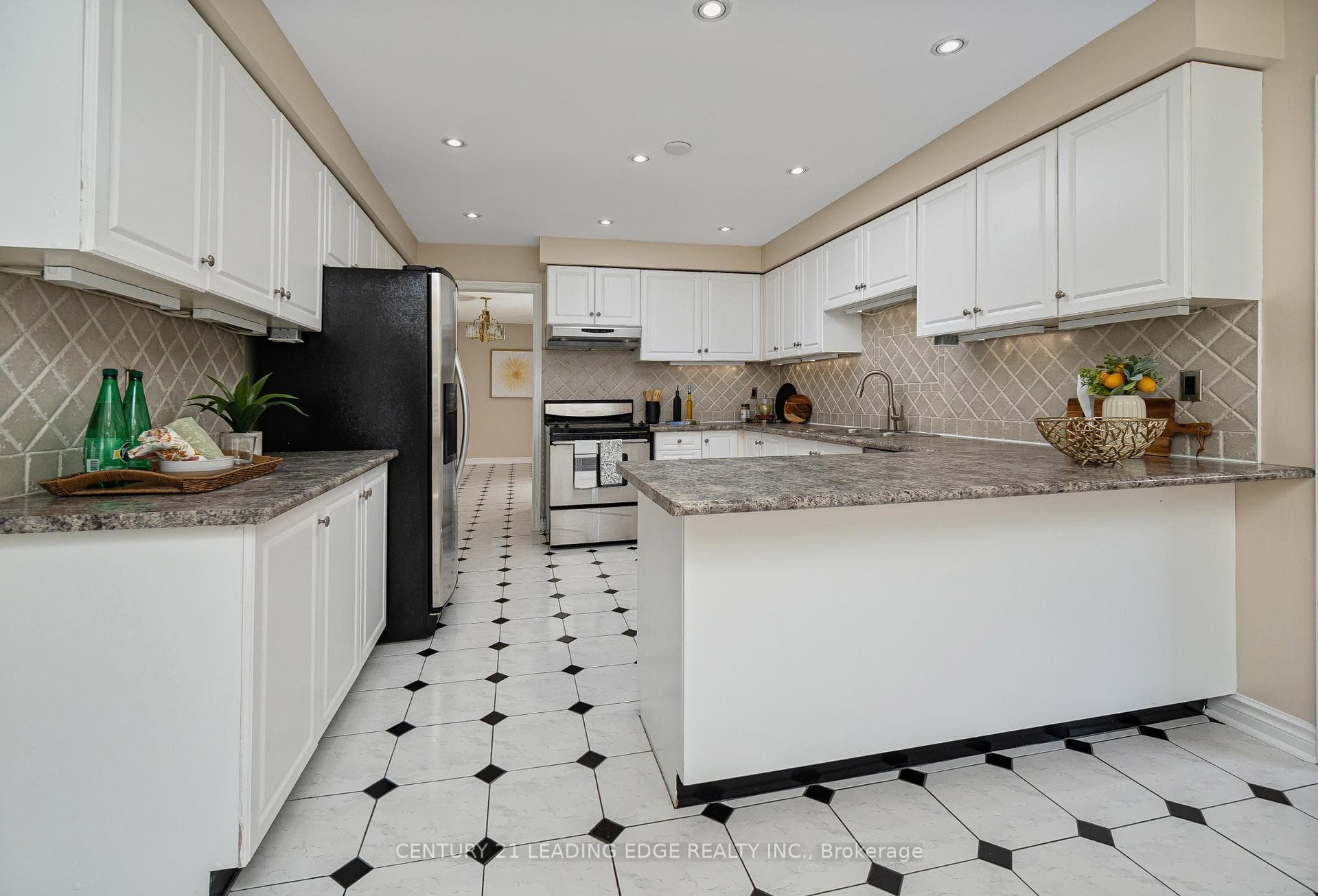7 Delancey Crescent photo 19