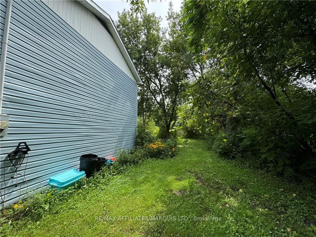 18222 PATRICK Street photo 3