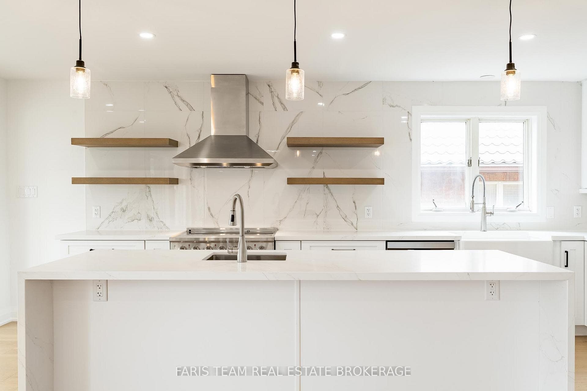 58 Woodcrest Road photo 9