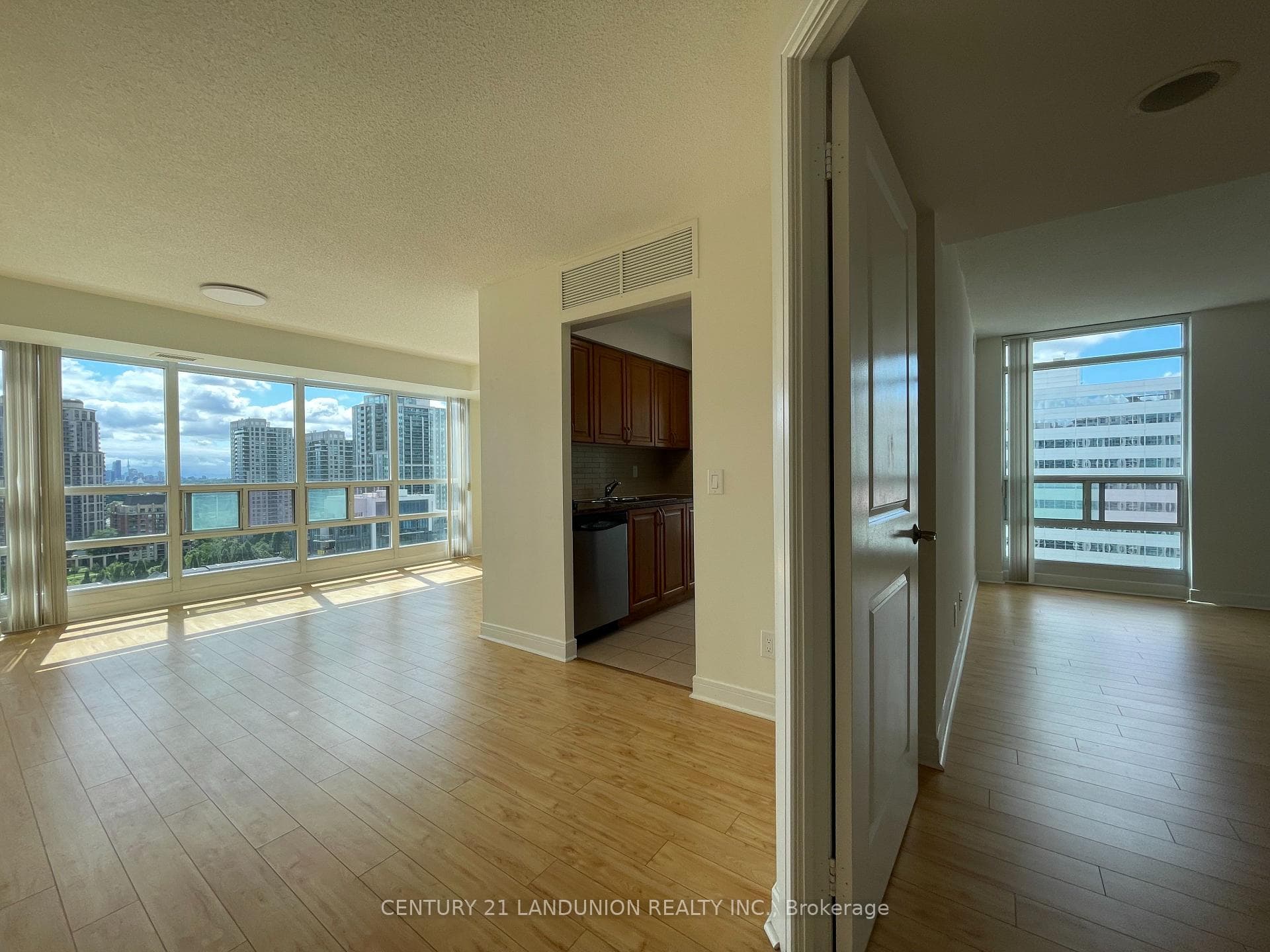 35 Bales Avenue Unit 2115 photo 17