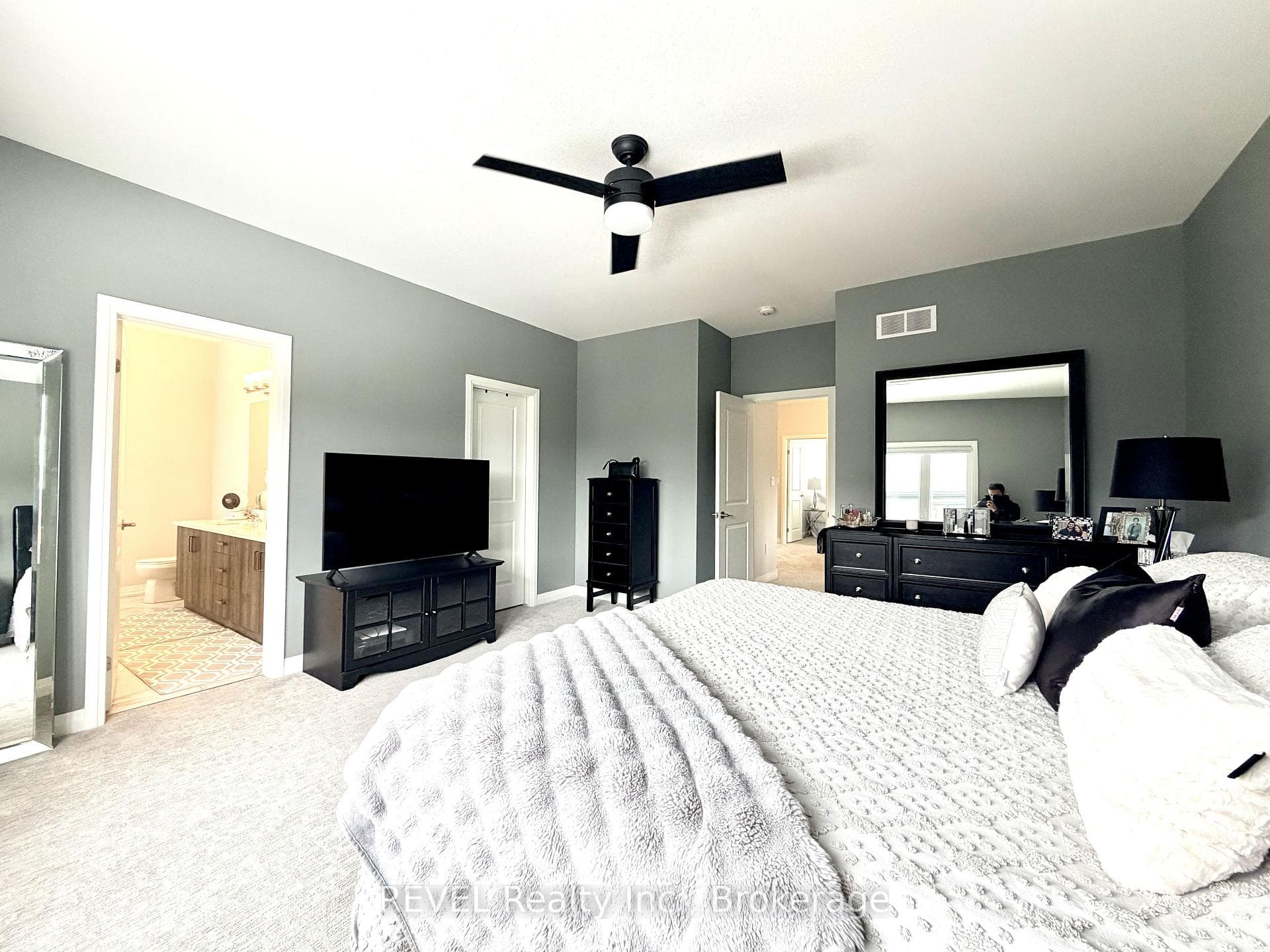 7356 MAJESTIC Trail Unit UPPER photo 16
