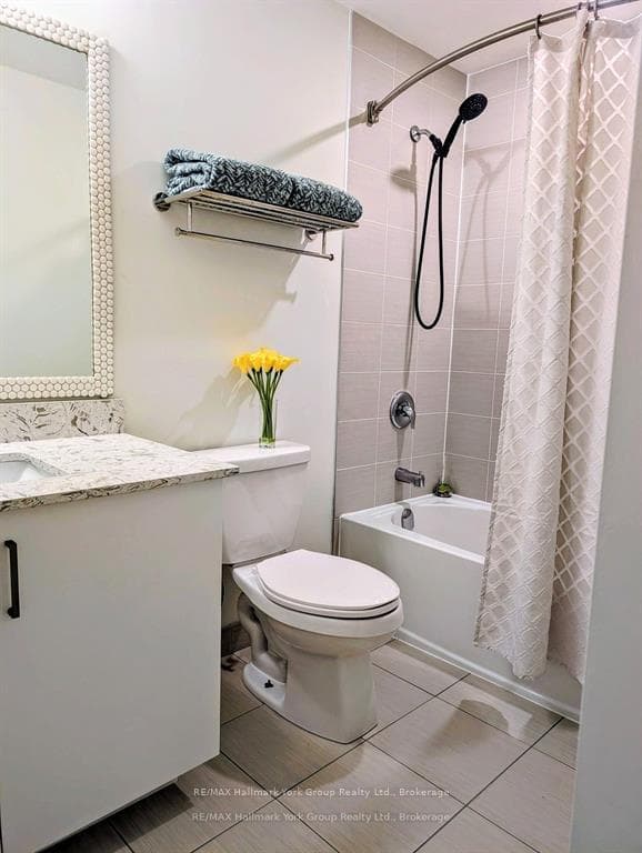 17 Spooner Crescent Unit 405 photo 40
