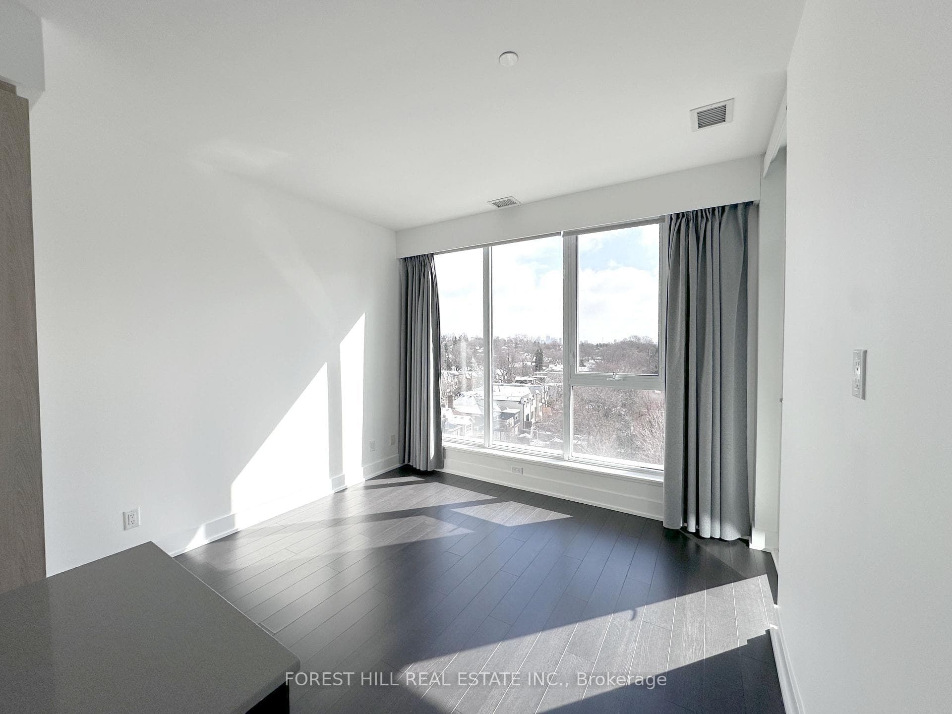 1 Belsize Drive Unit 604 photo 6