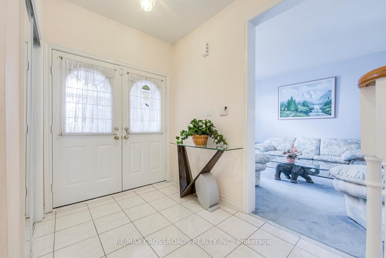 238 Highglen Avenue photo 7