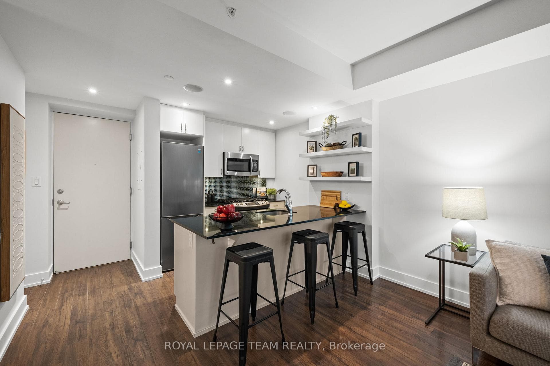 100 Champagne Avenue Unit 410 photo 12