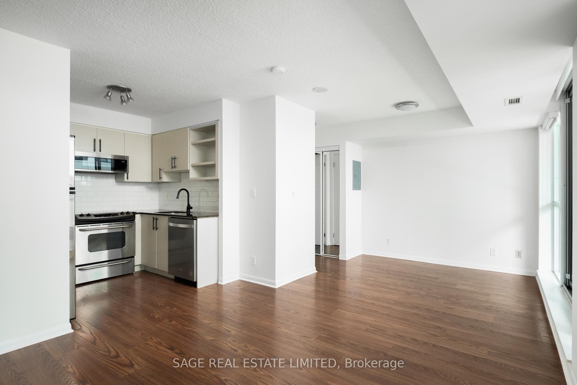 96 Saint Patrick Street Unit 1503 photo 20
