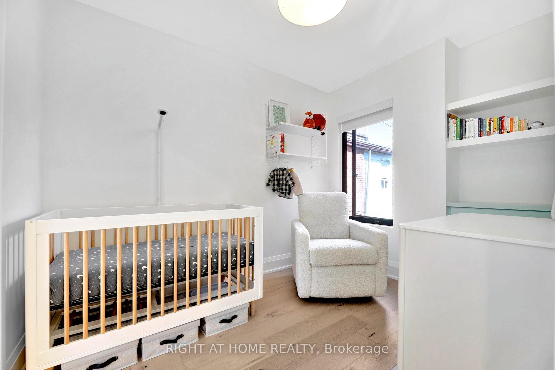 130 Armstrong Avenue photo 25