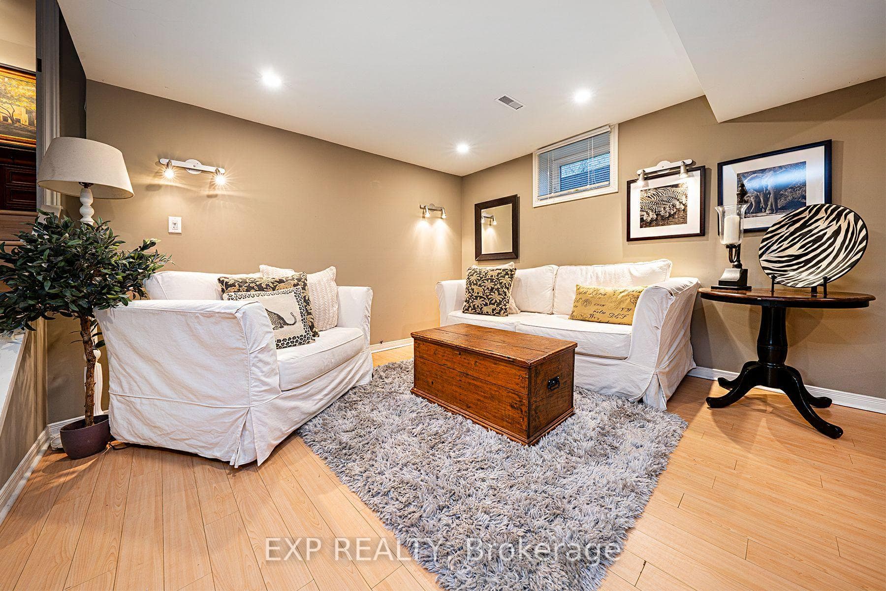 Great Extra Living Space!
