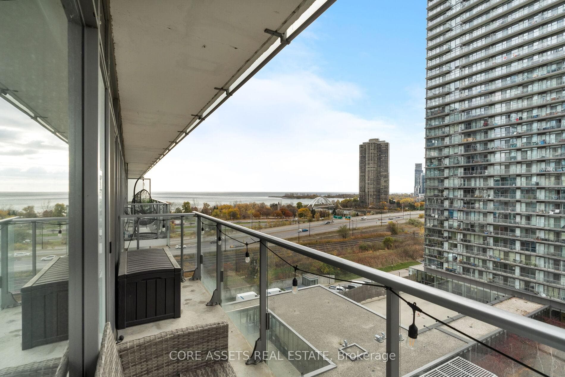 103 The Queensway Avenue Unit 1013 photo 20