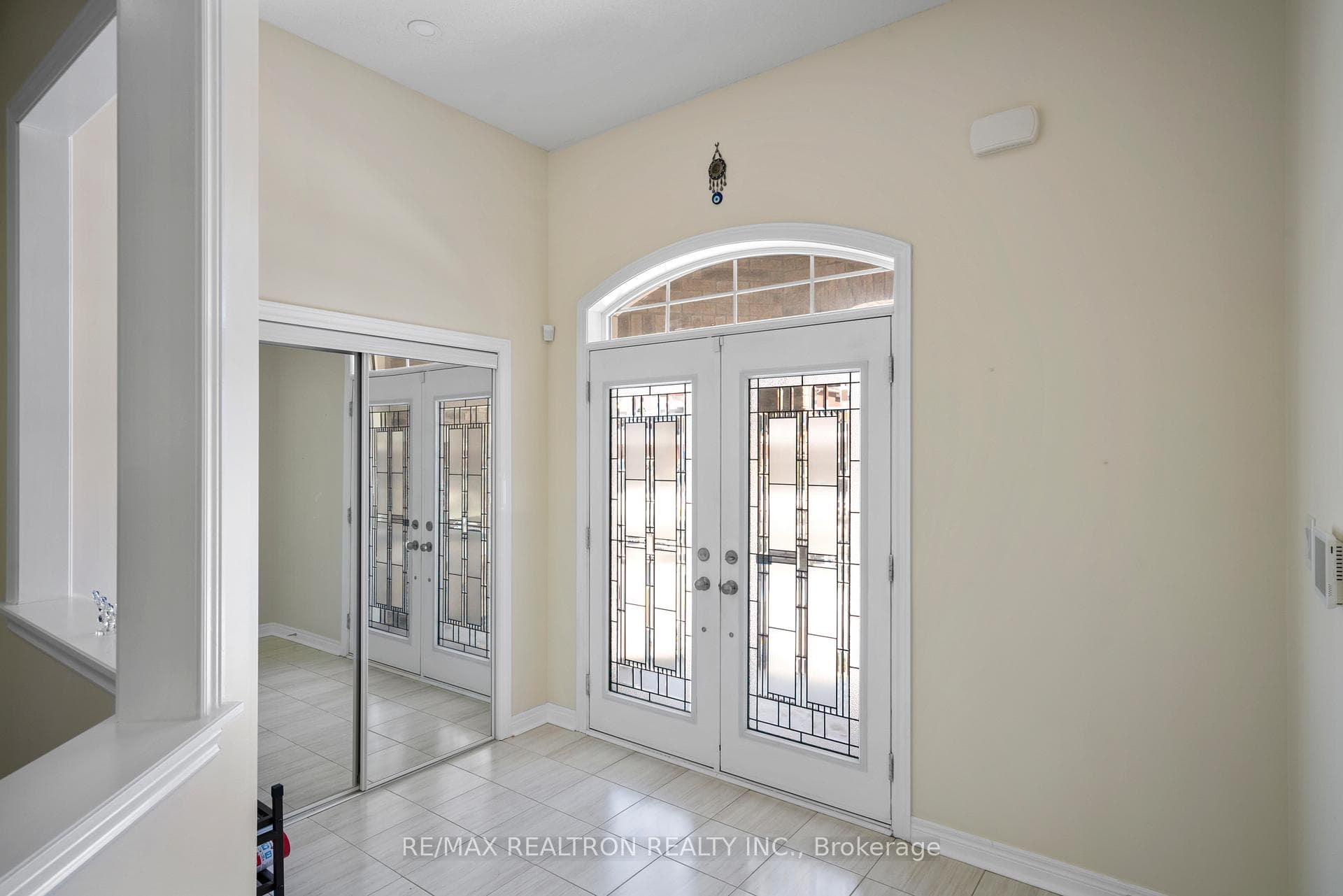 688 Audley Road photo 5