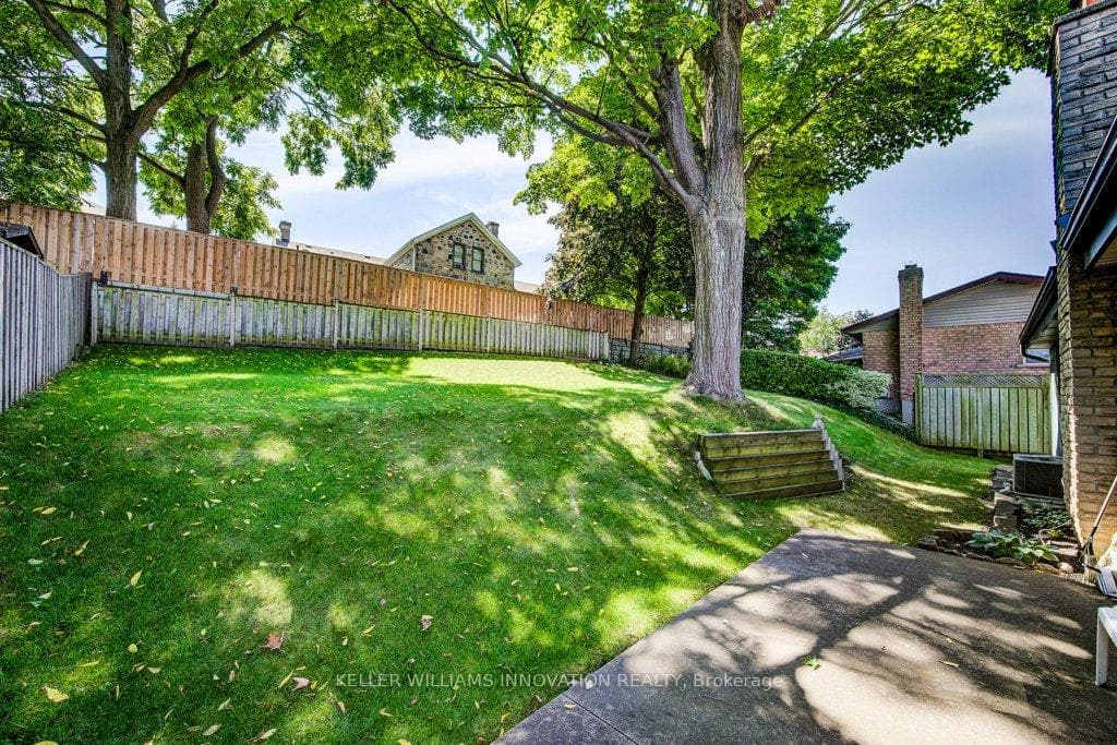 275 Salisbury Avenue photo 33