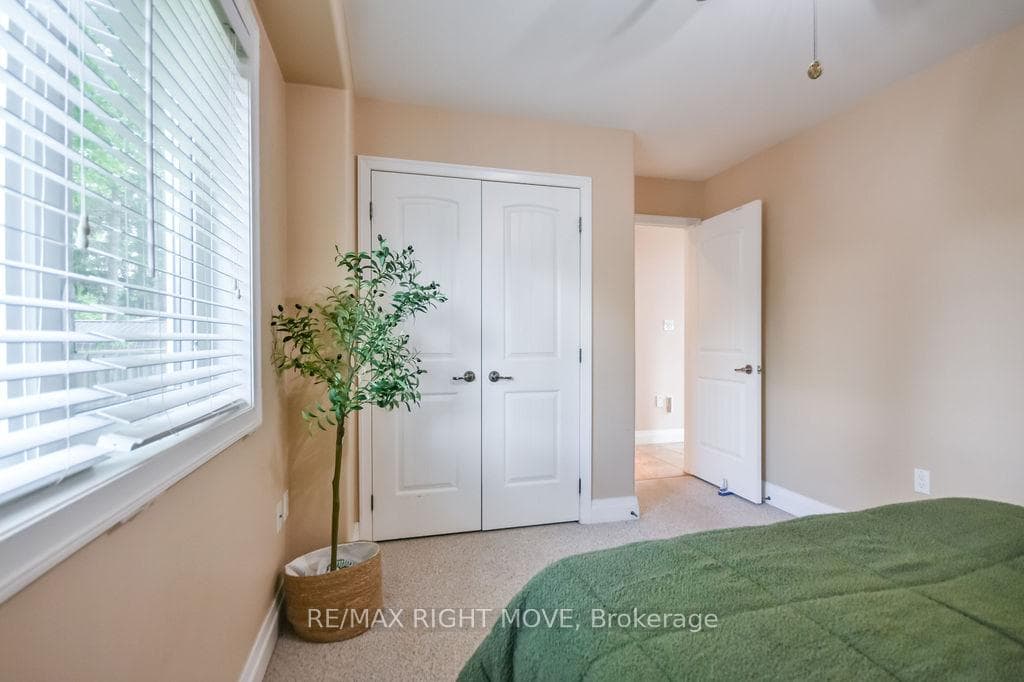 2956 Lakeside Drive photo 25