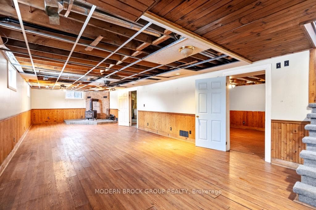 790 Scott Road photo 30