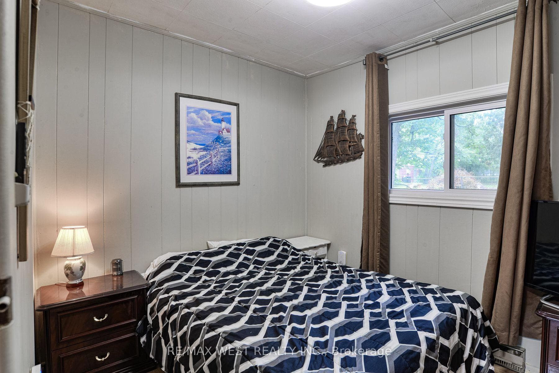 1072 Sylvan Glen Drive photo 4