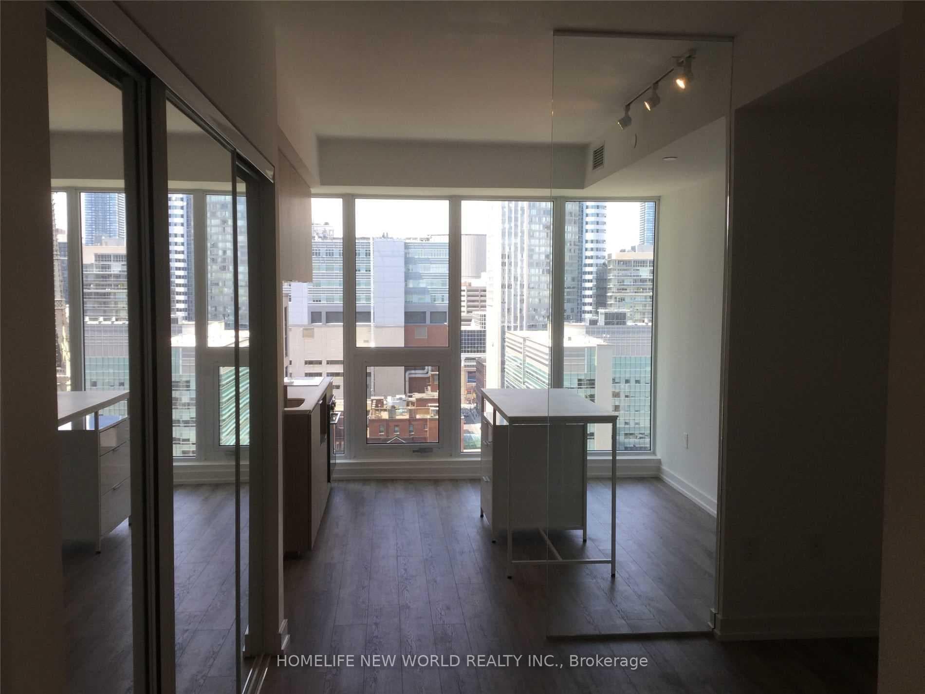 77 Shuter Street Unit 2215 photo 10