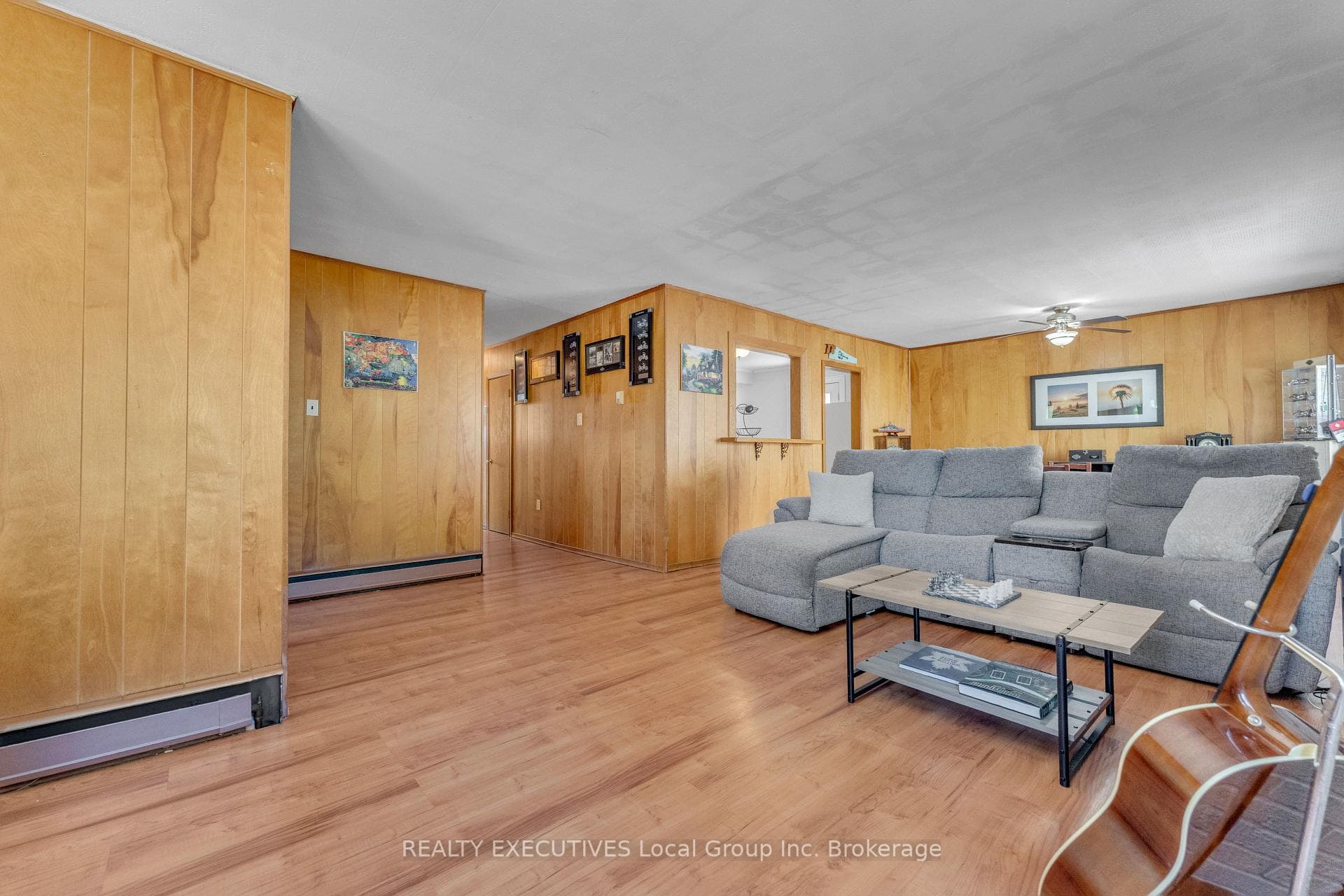 917 Lakeshore Drive photo 4