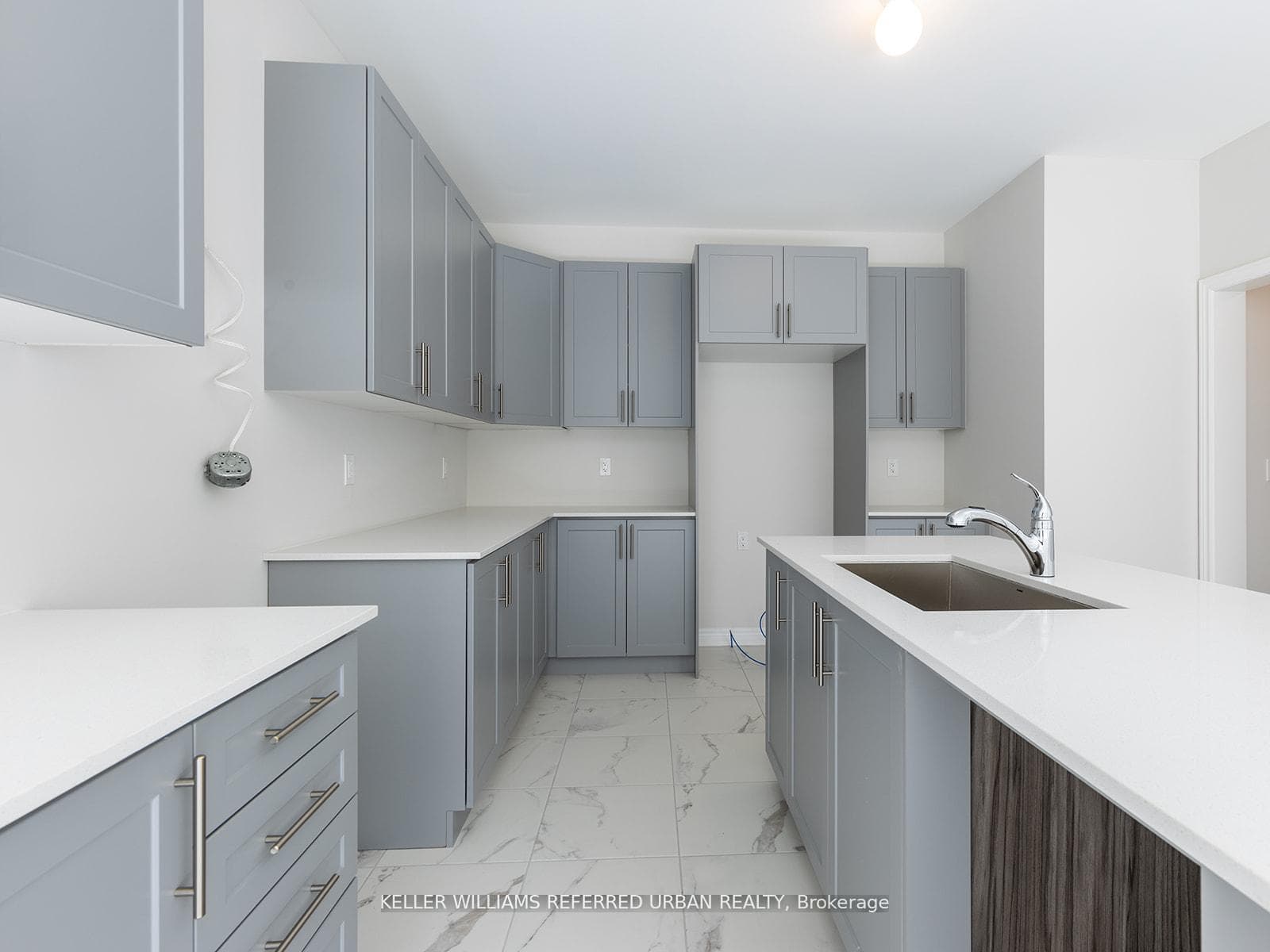 1470 Davis Loop Circle photo 10