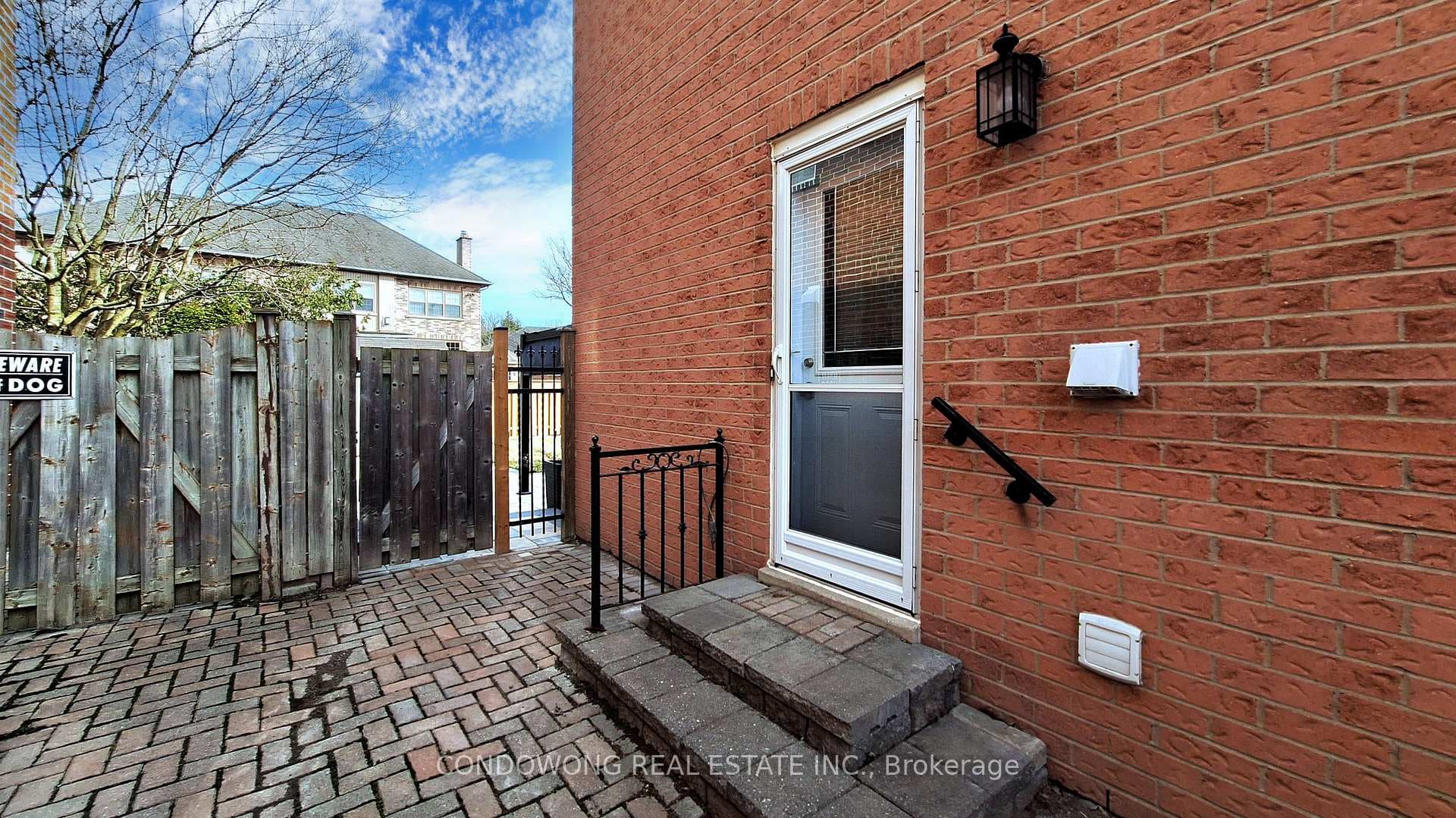 97 Longwater Chase photo 27