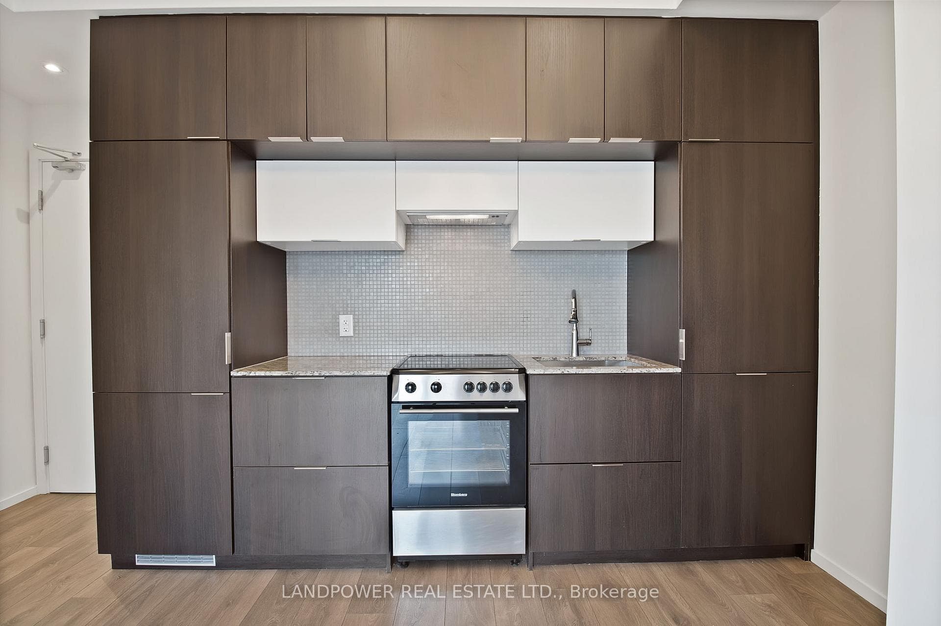 159 Dundas Street Unit 1107 photo 5