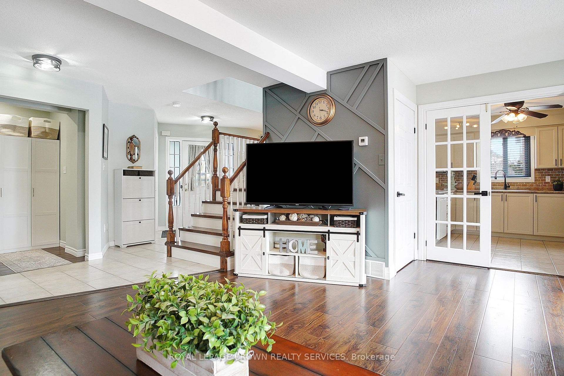 160 Gatehouse Drive photo 14