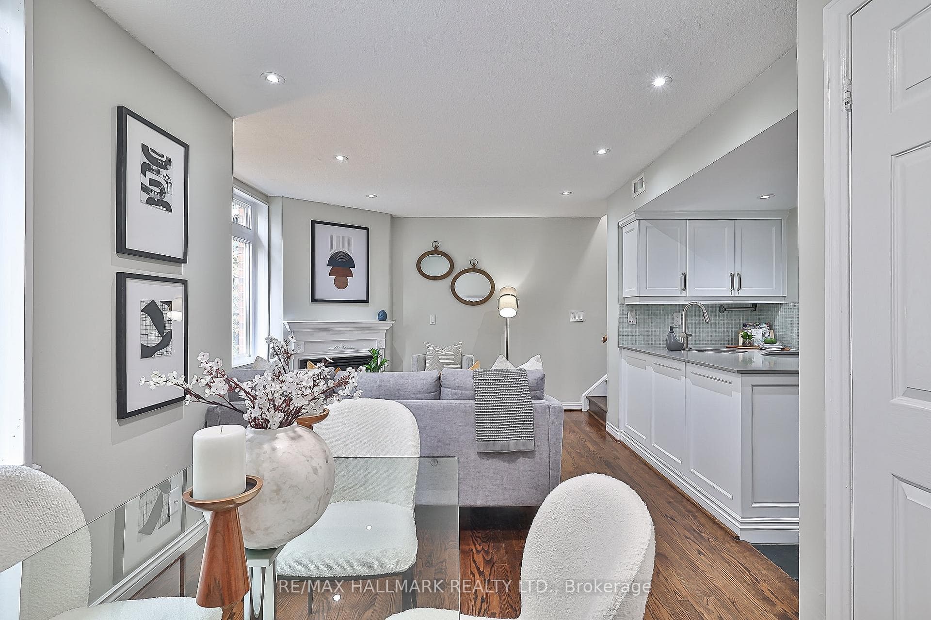 83 Lillian Street Unit 15 photo 6