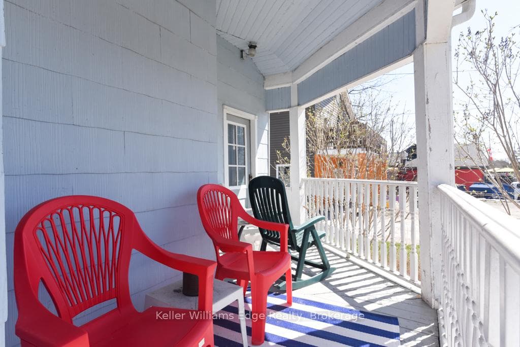 18 Oak Street photo 38