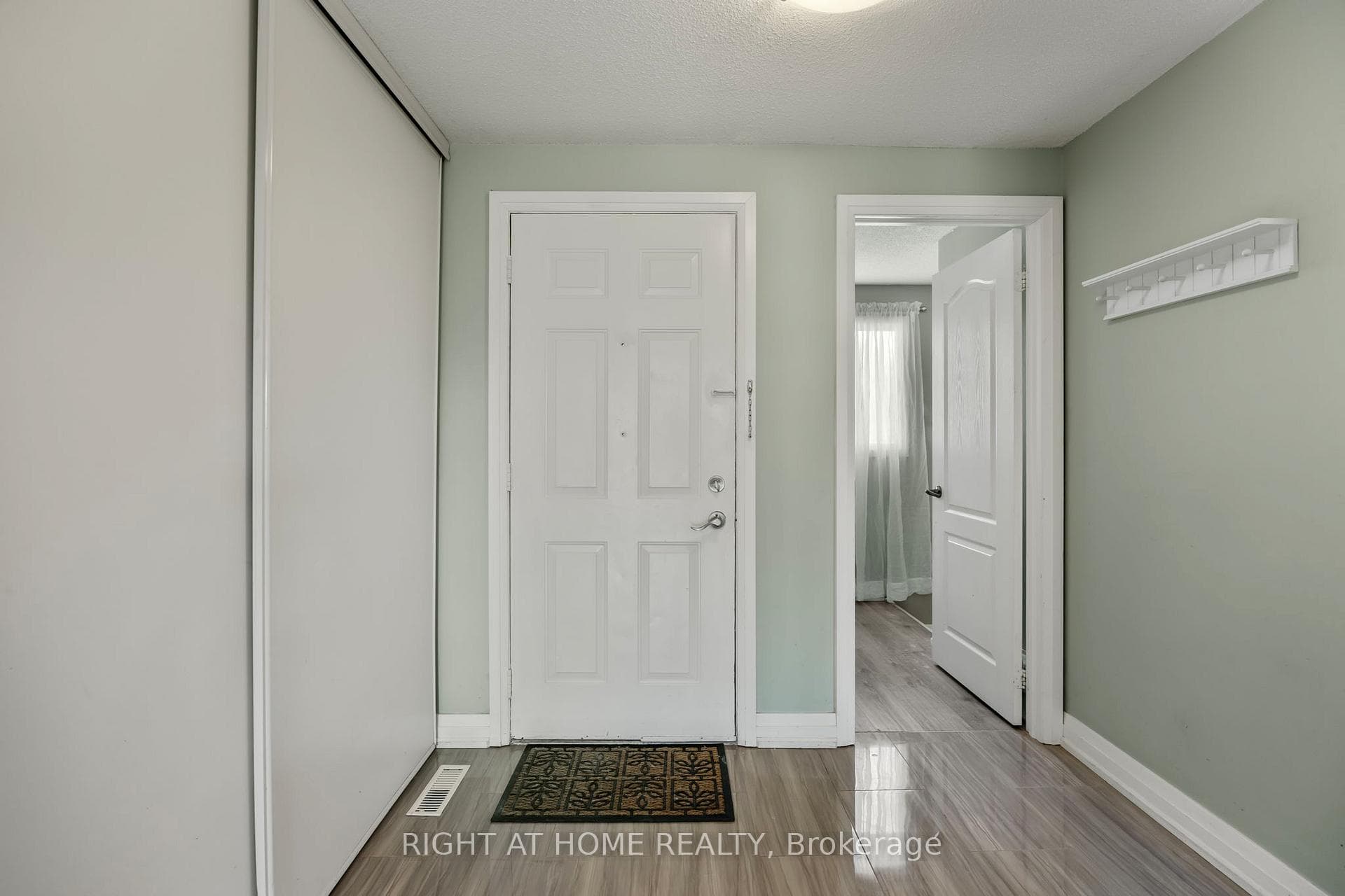 40 Imperial Road Unit 20 photo 6