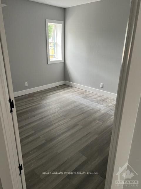 185 CARILLON Street Unit 2 photo 4